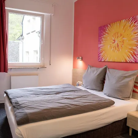 Hotel Honeybee Mosel *